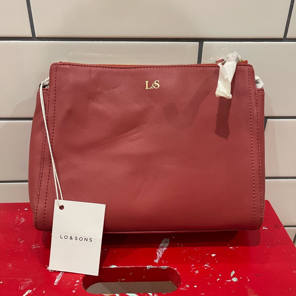 NWT - Lo & Sons - Pearl Handbag - Red - Brand New! Amazing compartments!